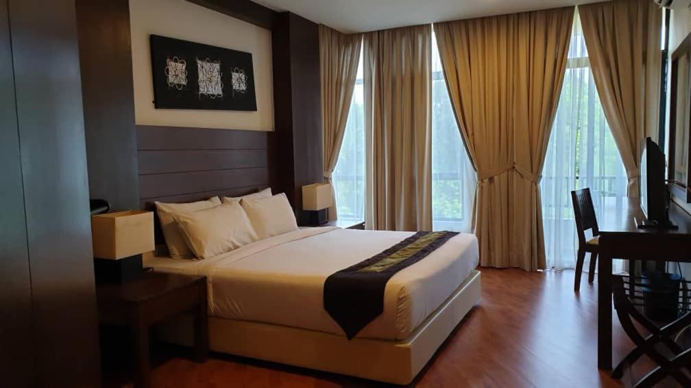 Samsuria Beach Apartment Resort Cherating Exterior foto